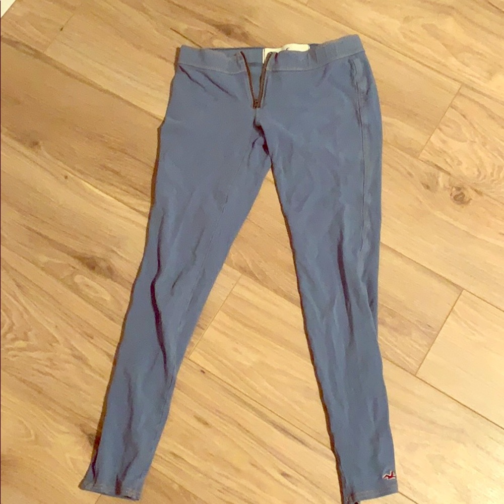 Comfy leggings.
